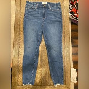 Paige “Hoxton Ankle” Jeans (color: Kennie Distressed) Size 31